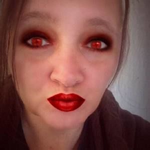 Meet your Posher, Carla